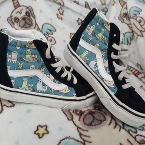 Girl's Hi top Vans with Llamas size 10.5